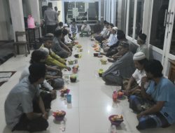Buka Puasa Perdana Ramadan di Masjid Al-Manar Penuh Kebersamaan