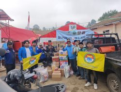 IKA PMII Kota Bekasi Salurkan Bantuan Logistik untuk Korban Longsor Cisarua