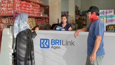Perkuat Ekonomi Kerakyatan, BRILink Agen “Rieche Endah” Bantu Permudah Transaksi Perbankan Warga hingga Ciptakan Peluang Usaha di Sumbawa