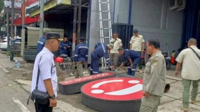 Reklame Liar Jalan Sultan Agung Medansatria Disikat