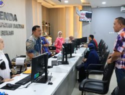 Wali Kota Bekasi Sidak Sejumlah Instansi, Pastikan Pelayanan Publik Berjalan