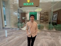 Aldi Taher Kena Mental Usai 10 Ribu Pesan WA Masuk Bikin HP-nya Eror Total: Gak Kasihan Sama Gue?