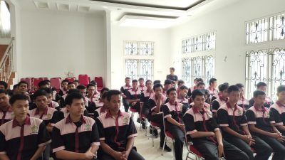 Lulusan SMK Punya Peluang Besar Terserap Industri