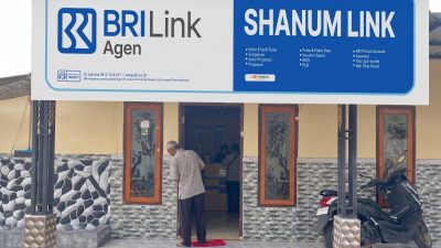 Holding Ultra Mikro Perluas Dampak, Perempuan Ini Makin Produktif dan Cuan Melalui BRILink Agen Mekaar