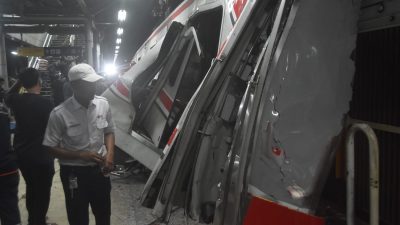 Total Korban Tabrakan Kereta 106 Penumpang, Menhub: 15 Meninggal, 91 Luka