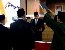 Dua Kadis Dilantik, Wali Kota Bekasi Tekankan Pelayanan Cepat dan Solutif