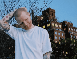 Ed Sheeran Tampil Plontos Usai Berjuang Melawan Penyakit Herpes Zoster, Apa Itu?