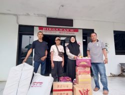 Kelurahan Cikiwul Salurkan Bantuan untuk Korban Angin Kencang