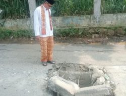 Tutup Saluran Air Jebol di Bantargebang, Nyaris Jadi Jebakan Maut Pengguna Jalan