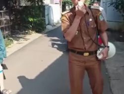 Woro-woro Pakai Toa, Aparatur Padurenan Jemput Bola Pembayaran PBB
