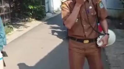 Woro-woro Pakai Toa, Aparatur Padurenan Jemput Bola Pembayaran PBB