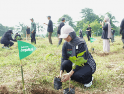 Go Green! Telkomsel Jaga Bumi Movement Tanam 2000 Pohon di Area Seluas 15,22 Hektare di Ciampea, Bogor bersama Masyarakat dan Komunitas