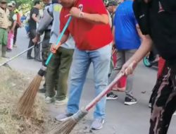 Ratusan Aparatur dan Warga Bersihkan Jalan Lingkar Utara Bekasi