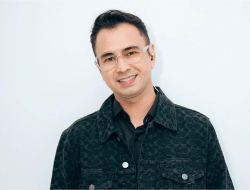 Unggah Foto Rontgen, Ini Sakit yang Diderita Raffi Ahmad Sampai Harus Dioperasi
