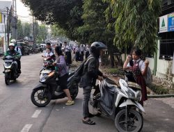 Suasana Haru Warnai Hari Pertama Sekolah di Kota Bekasi, 37.237 Siswa Diterima lewat SPMB 2026 