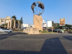Tanjakan Grand Galaxy City Rampung Dibongkar, Pengaspalan Belum Tuntas