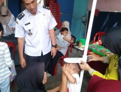 Warga Antusias Manfaatkan Layanan Posyandu di Sepanjang Jaya