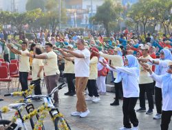 Wali Kota Bekasi Ajak Warga Lansia Tetap Aktif dan Bahagia