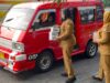 Lindungi Warga, Puskesmas Perumnas II Bersama Dinkes Kota Bekasi Bagikan Masker