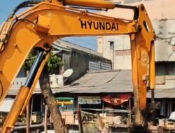 Sempat Bersitegang! 42 Lapak Dibongkar di Medansatria