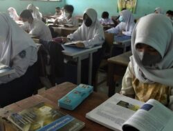 Abu Vulkanik Anak Krakatau Menyebar, Disdik Bekasi Belum Wajibkan Sekolah PJJ