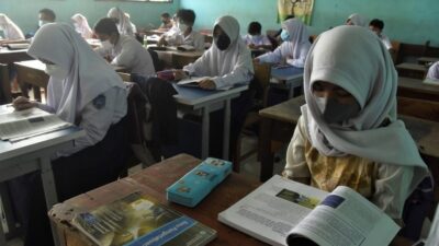 Abu Vulkanik Anak Krakatau Menyebar, Disdik Bekasi Belum Wajibkan Sekolah PJJ