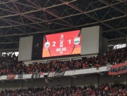 Menang Dramatis, Gol Injury Time Ivan Mamut Bawa Persija Jakarta Unggul 2-1 dari Persib Bandung 