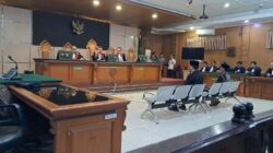 Jalani Sidang Putusan Kasus Suap Ijon Proyek, Bupati Bekasi Nonaktif Ade Kunang: Mohon Doanya