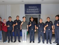 Bea Cukai Bekasi Perkuat Sinergi melalui Customs Visit Customer ke PT Jinheung Electric Indonesia