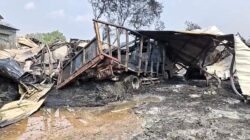 Gudang Biji Plastik di Cikarang Timur Terbakar, Satu Truk Hangus