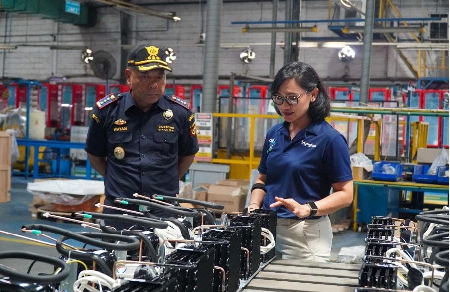 Membaca Tantangan Global, Menjaga Daya Saing Industri