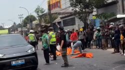 Dua Pemotor Tewas Terlindas Truk Boks di Jalur Tengkorak Siliwangi Bekasi