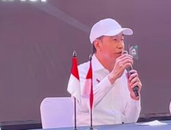 Jokowi Pamer KTA PSI di Bekasi, Gabung Sejak 14 Oktober 2025