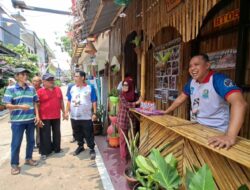 Wali Kota Bekasi Uji Coba Ngantor di RW, Bawa Pejabat Terkait