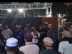 Diduga Hina Nabi, Warga Geruduk Kediaman Abah Setu di Cikarang