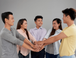 4 Ciri Teman Palsu atau Fake Friend Menurut Psikologi, Wajib Diwaspadai