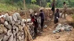 Tanggul Darurat Dibangun, Jatirasa Bersiap Hadapi Luapan Kali Bekasi