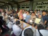Wali Kota Bekasi Serahkan 600 Sertifikat Tanah, Dorong Warga Hindari Pinjol