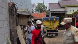 Limbah Tinja Dibuang Sembarangan, Aparatur Kelurahan Jatiasih Turun Tangan