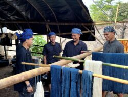 Produksi 1.800 Tas dari Kain Tenun Baduy, Wastra Warna Alam Binaan Bakti BCA Meriahkan BCA Wealth Summit 2026