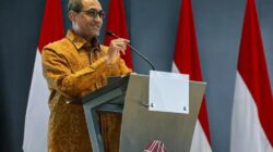 Dugaan Pelanggaran Pasar Modal, OJK Denda Tiga Emiten Rp2,1 Triliun
