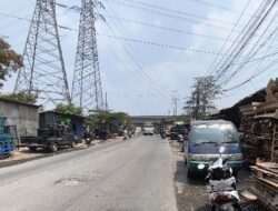 Sempat Tertunda, Belasan Bangli di Jalan Jarakosta Kembali jadi Sasaran Penertiban