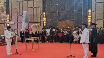 Asep Surya Atmaja Resmi Dilantik Jadi Bupati Bekasi, Ini Profilnya