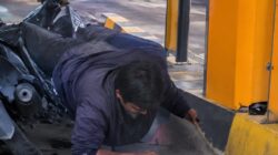 Tabrak Palang Parkir Otomatis, Maling Motor di Cikarang Tertangkap