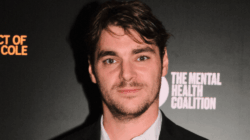 RJ Mitte Pemeran Walter White Jr. di Breaking Bad Tutup Usia 34 Tahun