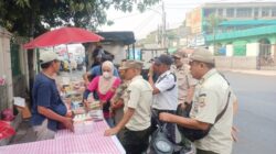 PKL Serobot Trotoar, Satpol PP Pondokgede Turun Tangan