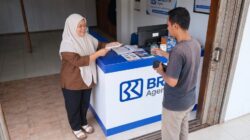 Bangun Kepercayaan dari Warung Sederhana, BRILink Agen Erni Permudah Akses Keuangan Warga hingga Layani 6.000 Transaksi per Bulan
