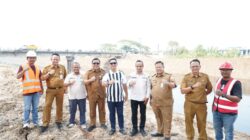 Plt Bupati Bekasi Tinjau Pembangunan Infrastruktur di Sukakarya