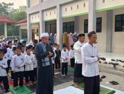 ”Ketuk Pintu Langit” K3S Cikarang Timur Ajak Siswa Salat Istisqa